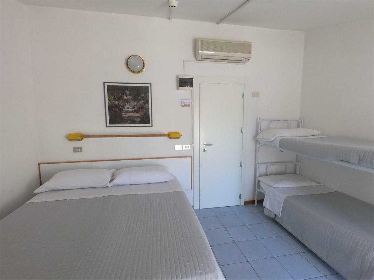 Hotel California กัตตอลิกา ภายนอก รูปภาพ